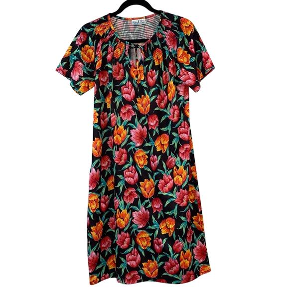 Village Fair Vintage Black & Floral Silky Moo Moo Mrs Roper Kaftan - Picture 1 of 7